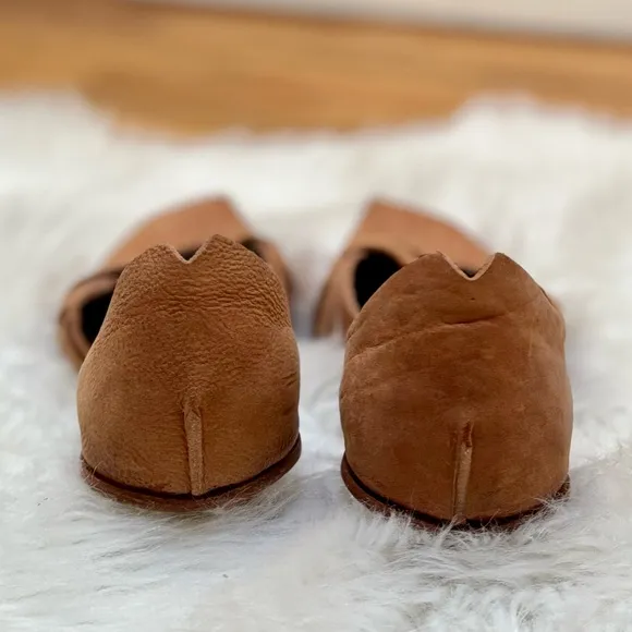 Cydwoq Vintage Pedestal Wooden Heel Sandals