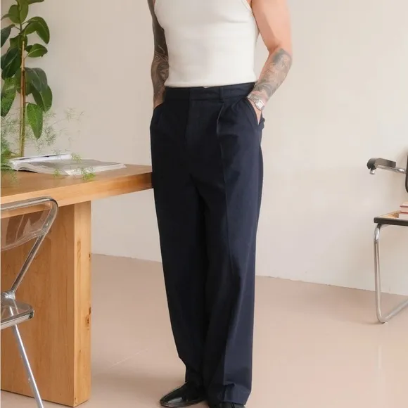 Daniel Simmons Soft Handle Essential Pleated Trousers – Deep Navy (Almost Black)