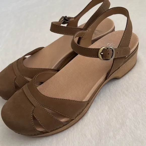 Dansko | Betsey Taupe Milled Nubuck Closed Toe Clog Sandal (EU 40/US 9.5-10)