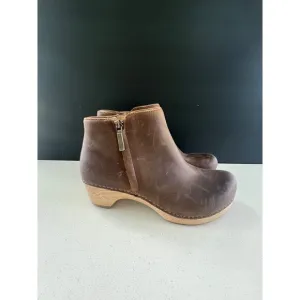 Dansko Lizanne brown Leather Boots Booties for Women Size 39