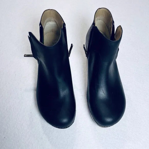 Dansko Lizanne Size 40 Black Oiled Leather Zip Ankle Boots 9.5
