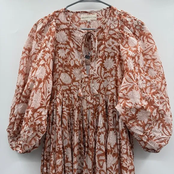 Daughters of India Kyra Half Sleeve Flowy Midi Floral Dress Sz XS in Caramel NEW