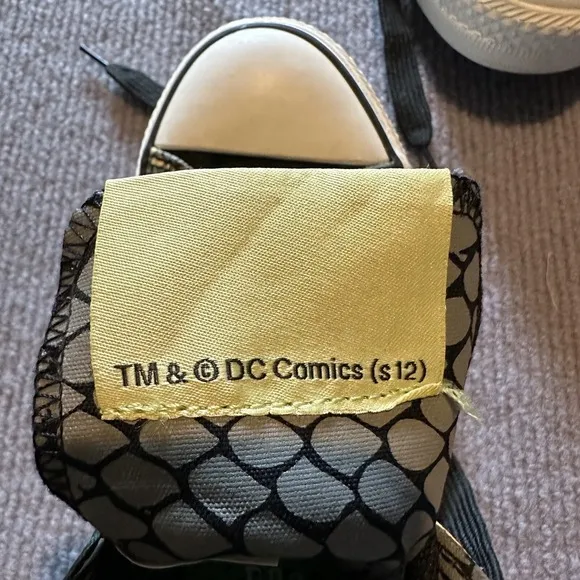 DC Comics &quot;Killer Croc&quot; Converse Chuck Taylor All Star Shoes Size Men's 8 Rare