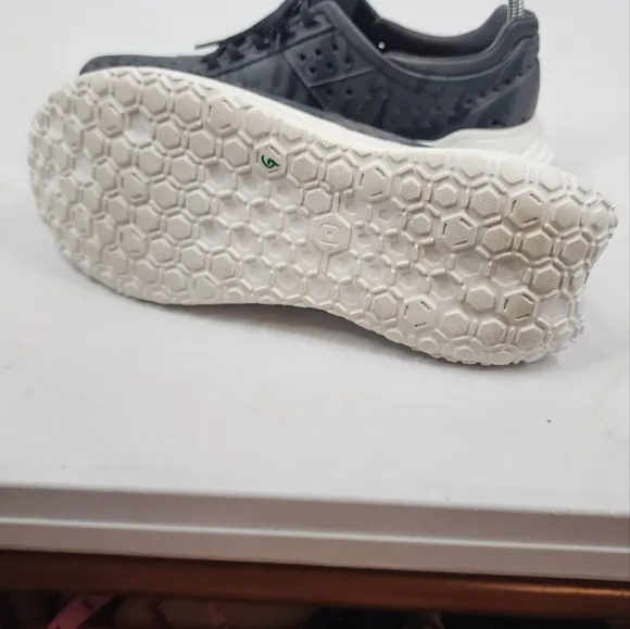 Deckers X Lab X-SCAPE Baja Black White Land Water Sneakers M9.5 W11