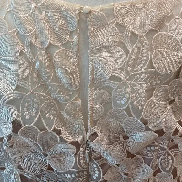 Decode 1.8 Champagne Dress 18 18W Plus  bead floral Formal Cocktail Cream Pearl
