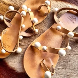 DEE KELLER leather brown tan sandals with faux beaded pearls flats size 38