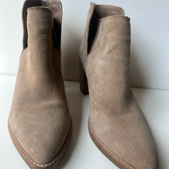 Dolce Vita Luis Peep Toe blush beige suede leather boots sz 7.5