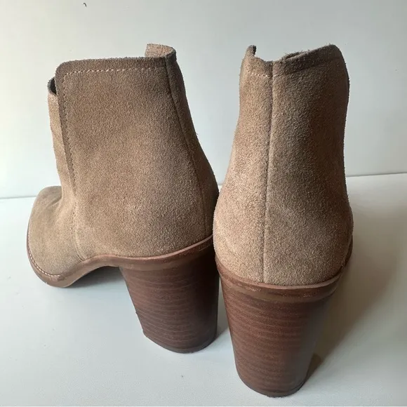 Dolce Vita Luis Peep Toe blush beige suede leather boots sz 7.5