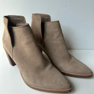 Dolce Vita Luis Peep Toe blush beige suede leather boots sz 7.5