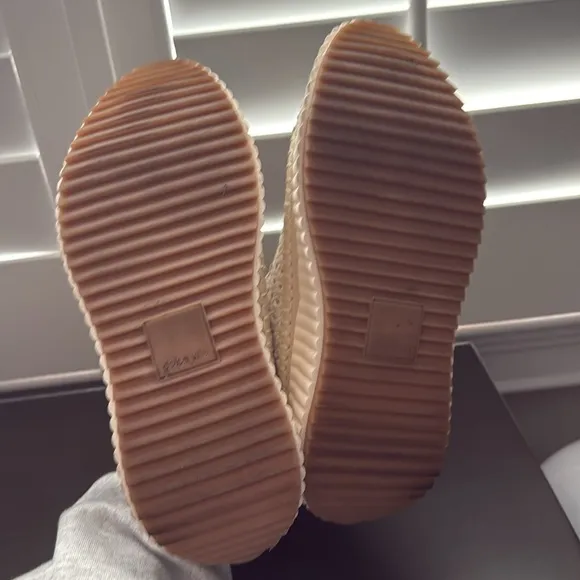 Dolce vita sandstone knit Dolen pearl sneakers