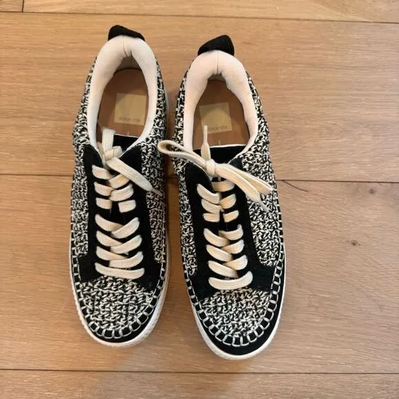 Dolce Vita Nicona Sneakers