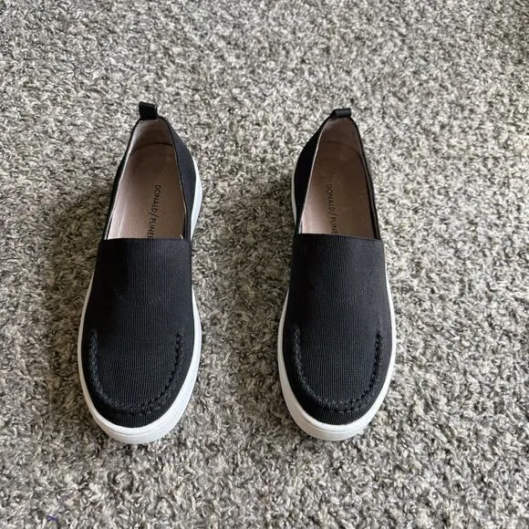 Donald J Pliner Cory Platform Slip On Sneakers Shoe Size 8 M Black Stretch Knit
