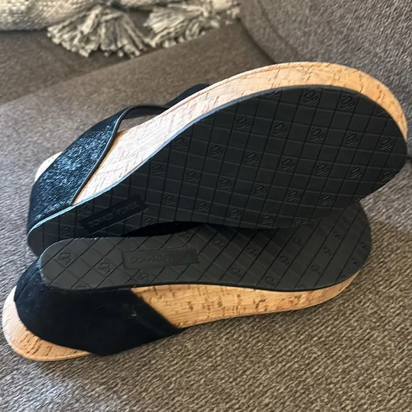 Donald J Pliner Gyer Wedge Slip On Sandals, Black  Size 8 NWOT