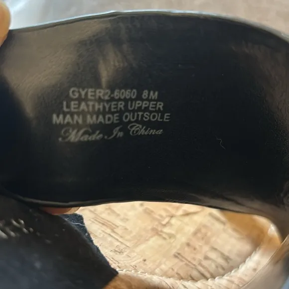 Donald J Pliner Gyer Wedge Slip On Sandals, Black  Size 8 NWOT