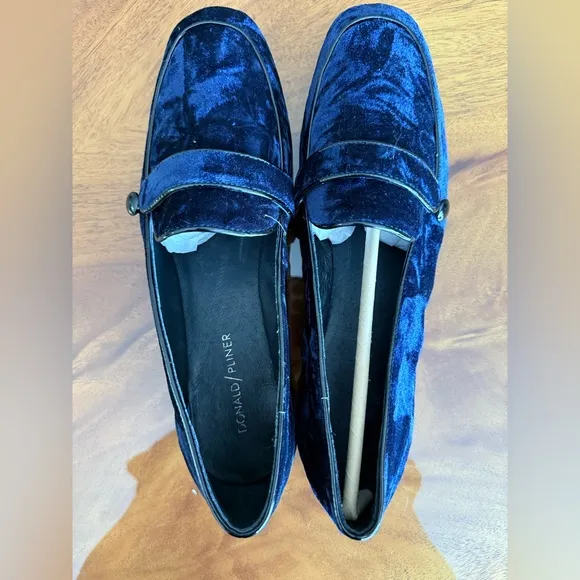 Donald J Pliner Haven Velvet Flat Loafers Slip On Navy Blue Womens Size 10 ‼️NEW
