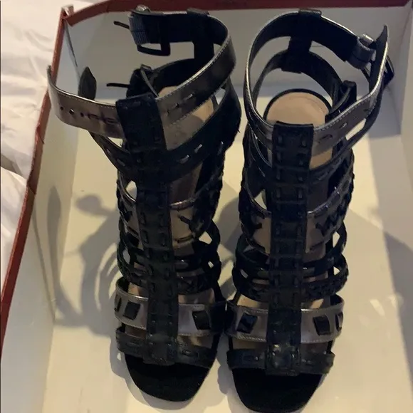 Donald Pliner Bindy Sandals