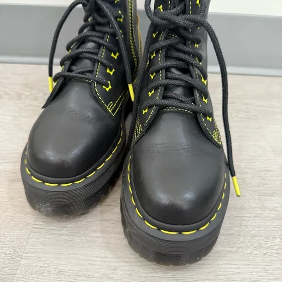 Dr Marten Boots Jadon II Star in Black &amp; Neon Yellow