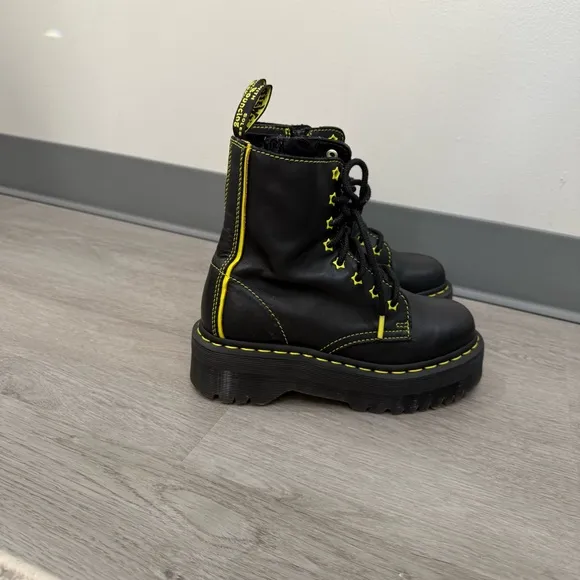Dr Marten Boots Jadon II Star in Black &amp; Neon Yellow