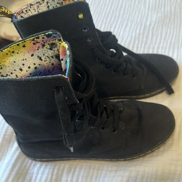 Dr Marten lace boots kids