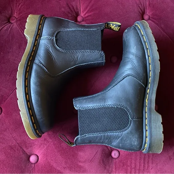 Dr. Martens - 2976 Nappa Chelsea Black Leather Boots - size 9