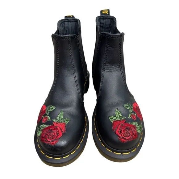 Dr. Martens 2976 VONDA CHELSEA BOOTS Size 5 Black Leather Floral Rose Boot