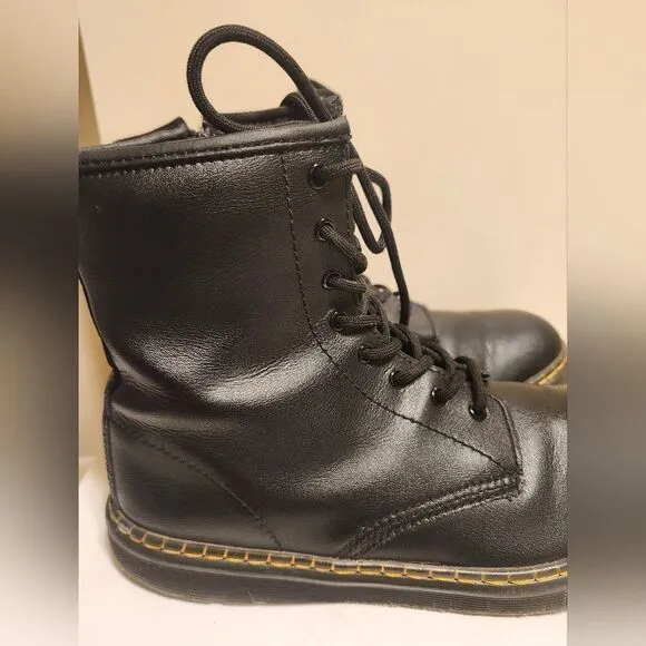 Dr. Martens &quot;Zavala&quot; Black Leather Combat Boots Womens sz 7/38 Ret. $225