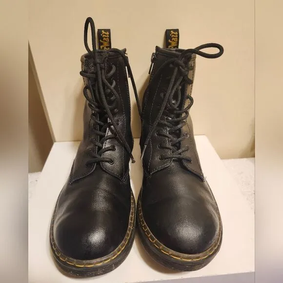 Dr. Martens &quot;Zavala&quot; Black Leather Combat Boots Womens sz 7/38 Ret. $225
