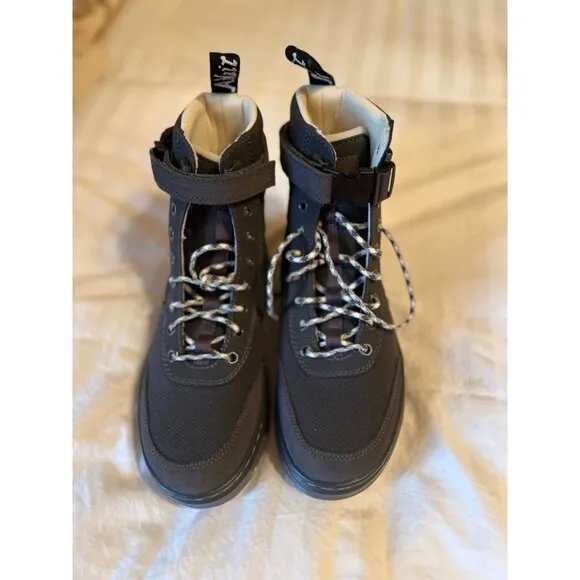 Dr Martens Combs Tech Iced Bottom Unisex Boots - NWOT‎ Mens Size 8