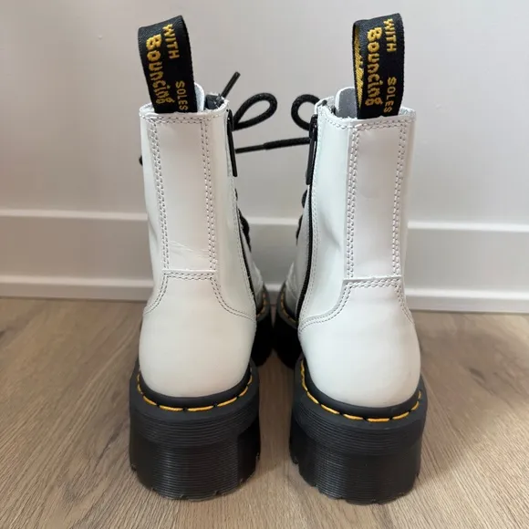 Dr. Martens Jadon Women’s Size 5 White Smooth Leather Platform Boots NEW