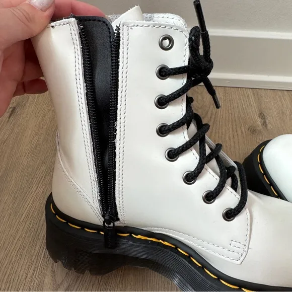Dr. Martens Jadon Women’s Size 5 White Smooth Leather Platform Boots NEW