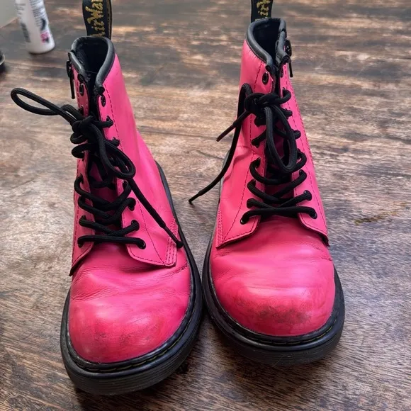 DR. MARTENS Junior 1460 Lace Up Girls pink  Boots size 3