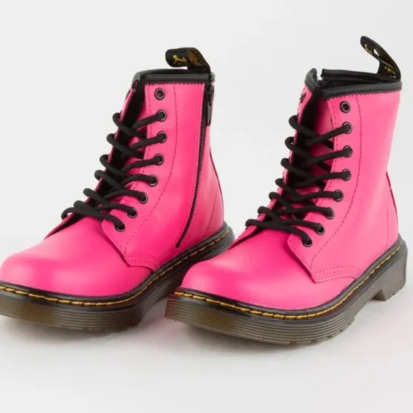 DR. MARTENS Junior 1460 Lace Up Girls pink  Boots size 3