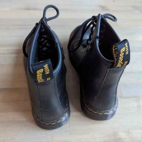Dr. Martens Junior 1460 Softy T Leather Lace Up Booths (Youth Sz 4)