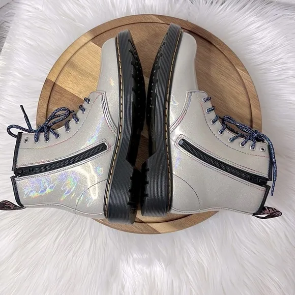 DR. MARTENS l  Lace Up  1460 Glitter Metalic Boot Men’s 4 Women’s 5
