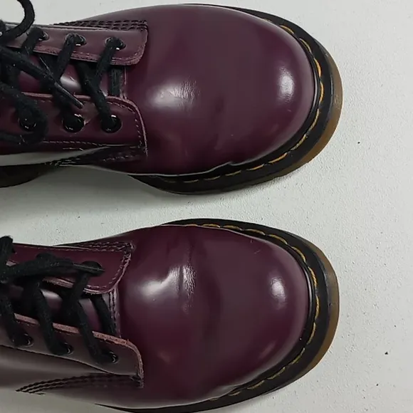 Dr. Martens Leather Ankle Boots 10072 - Purple Plum - Size 6