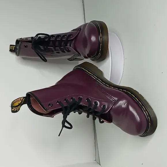 Dr. Martens Leather Ankle Boots 10072 - Purple Plum - Size 6