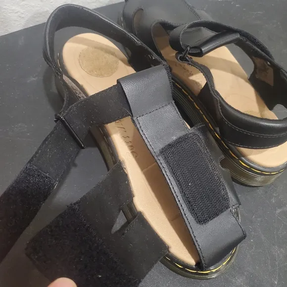 Dr. Martens Moby II Junior Black Sandals Leather Size US L Youth 5
