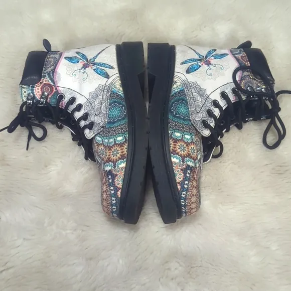 Dragonfly Vintage Mandala Martin  Canvas Boots ~ EUC