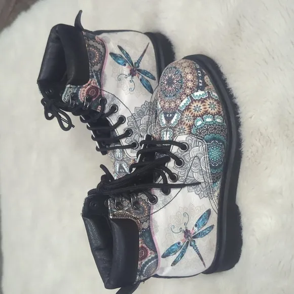 Dragonfly Vintage Mandala Martin  Canvas Boots ~ EUC