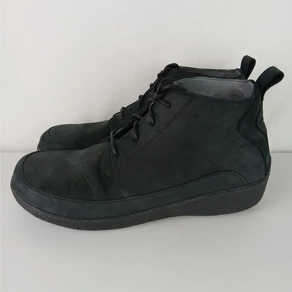 Duluth Trading Women's SZ 9.5 Seneca Falls Laced Ankle Boot Black Leather 21911