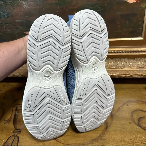 Easy Spirit Knit Blue Sneakers - Tahlor Size 9.5 W Brand New in Box