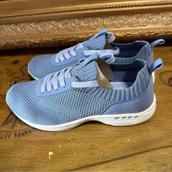 Easy Spirit Knit Blue Sneakers - Tahlor Size 9.5 W Brand New in Box