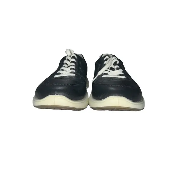 Ecco (EUC) Scandinavian design, Leather Sneakers Size 10