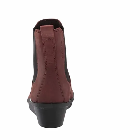 ECCO Skyler Wedge Chelsea Boots Sz 41/10-10.5
