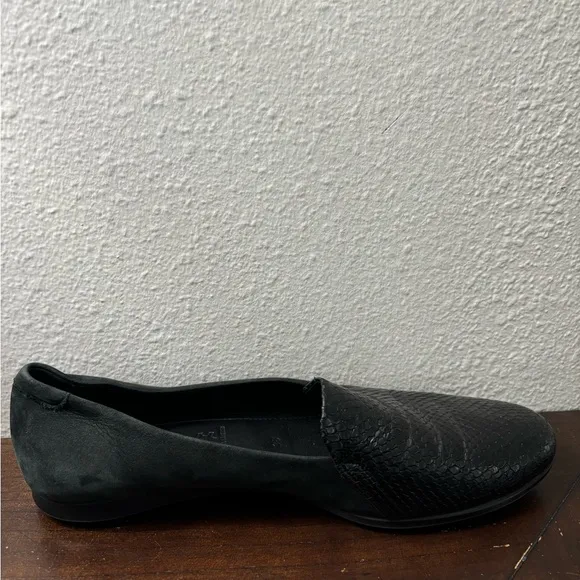 ECCO Touch Ballerina 2.0 Women's Black Leather Flat EU 38 US‎ 7 / 7.5 Snakeskin