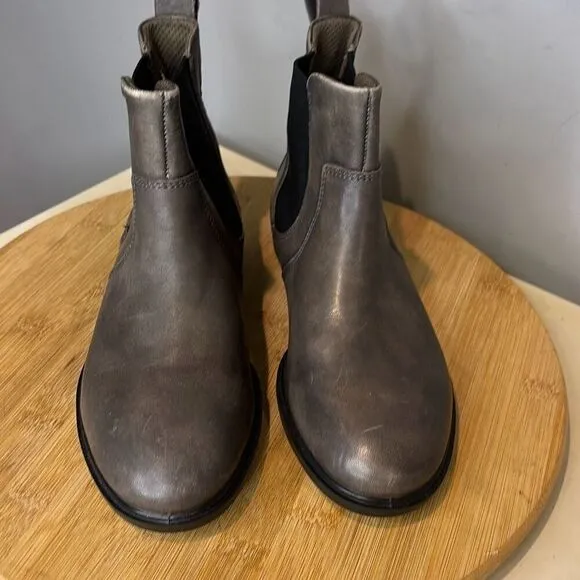 Ecco Women's Touch 15 Danish Design Leather Chelsea Boots Gray/Black Size 4-4.5