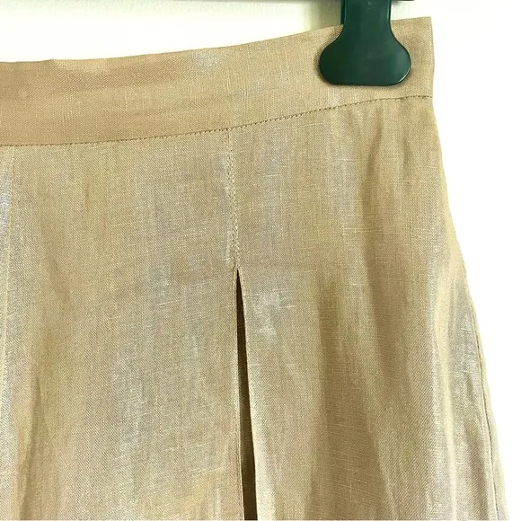 Emily McCarthy Tailored Pleated Linen Gold Metallic Shorts Size M EUC
