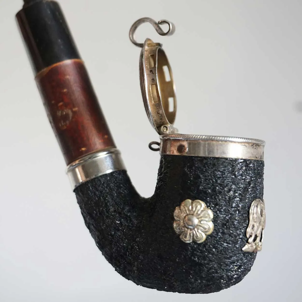 English Cased Pipe and Smoking Traveler's Compendium Set