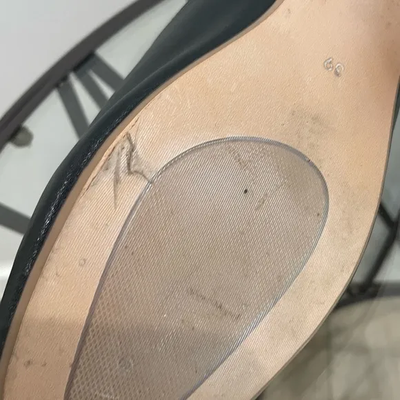 Faux Leather flats - sz EU 39 - US 8