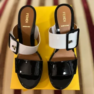 FENDI NIB AUTHENTIC WHITE &amp; BLACK GENUINE PATENT LEATHER WEDGE HEEL SANDALS